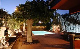 El Cedre Blau Vivienda con piscina en Granollers